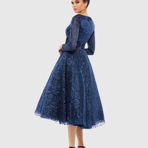 ✔️#64 BNWT MAC DUGGAL
Long Sleeve Tea Length Dress #112181
